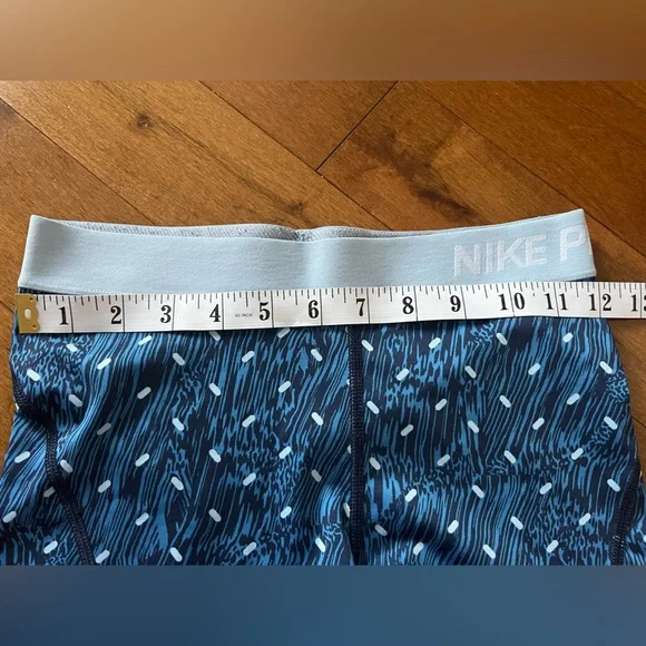 Nike Pro Compression Shorts Size Small Blue Pattern Print - Picture 6 of 6